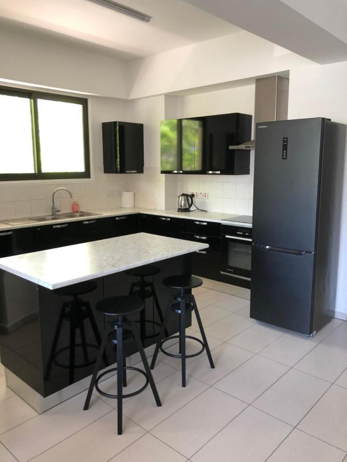 Modern Luxury Apartment In The Heart Of Nicosia Esterno foto