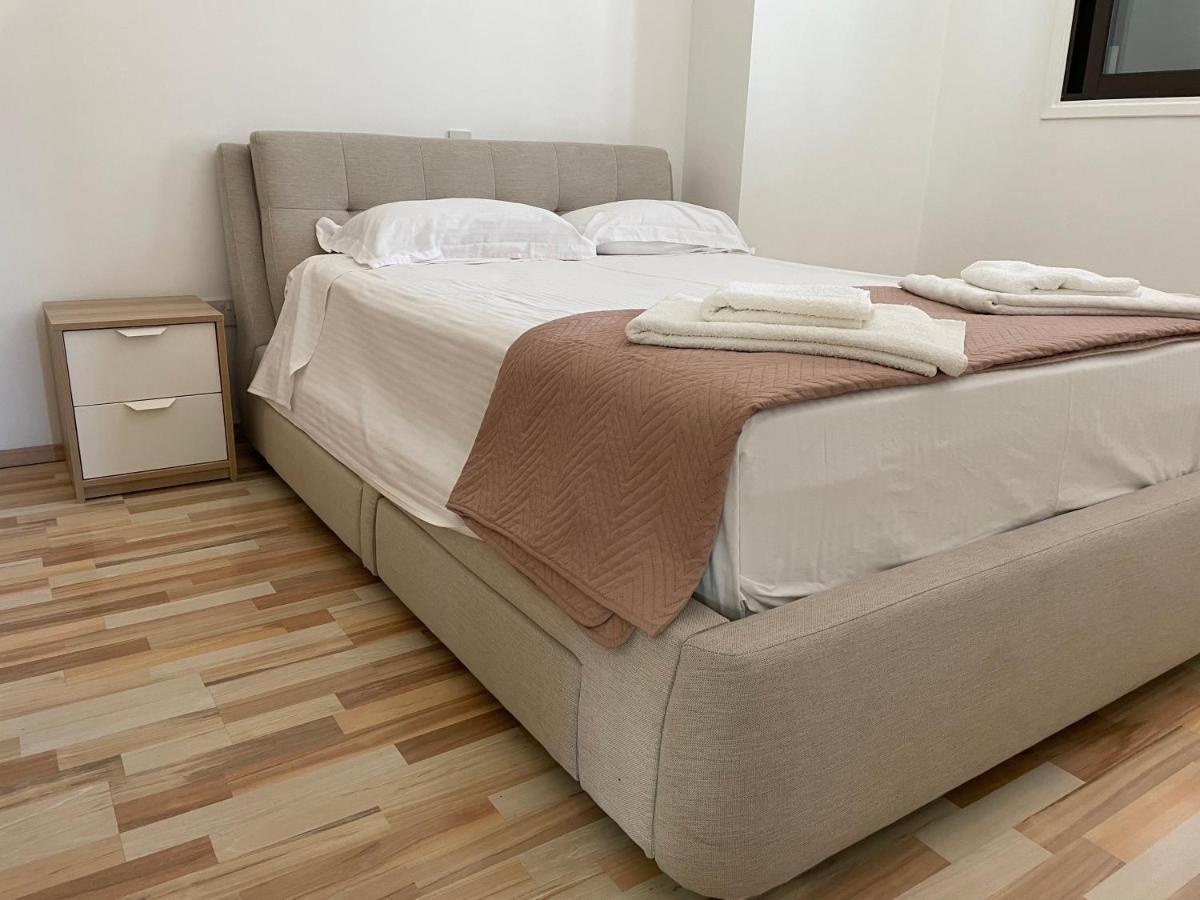 Modern Luxury Apartment In The Heart Of Nicosia Esterno foto